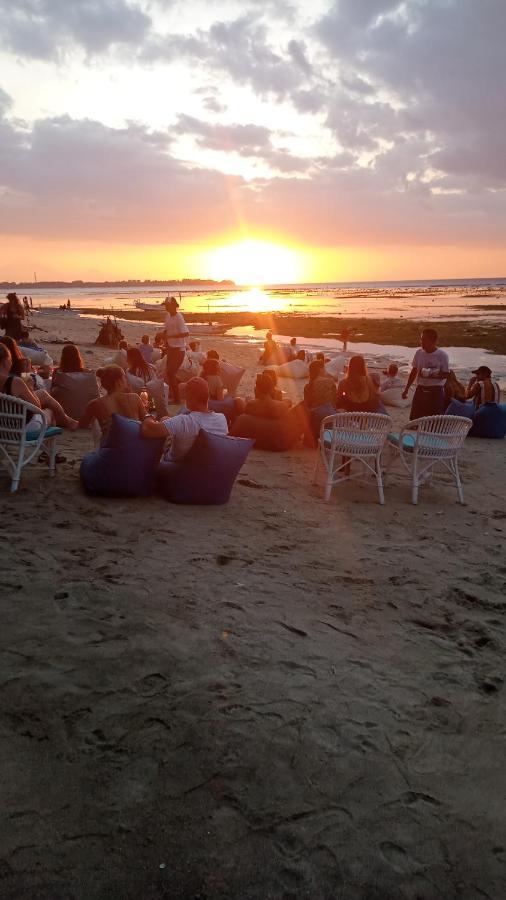 Mirna Homestay Gili Air Exteriör bild