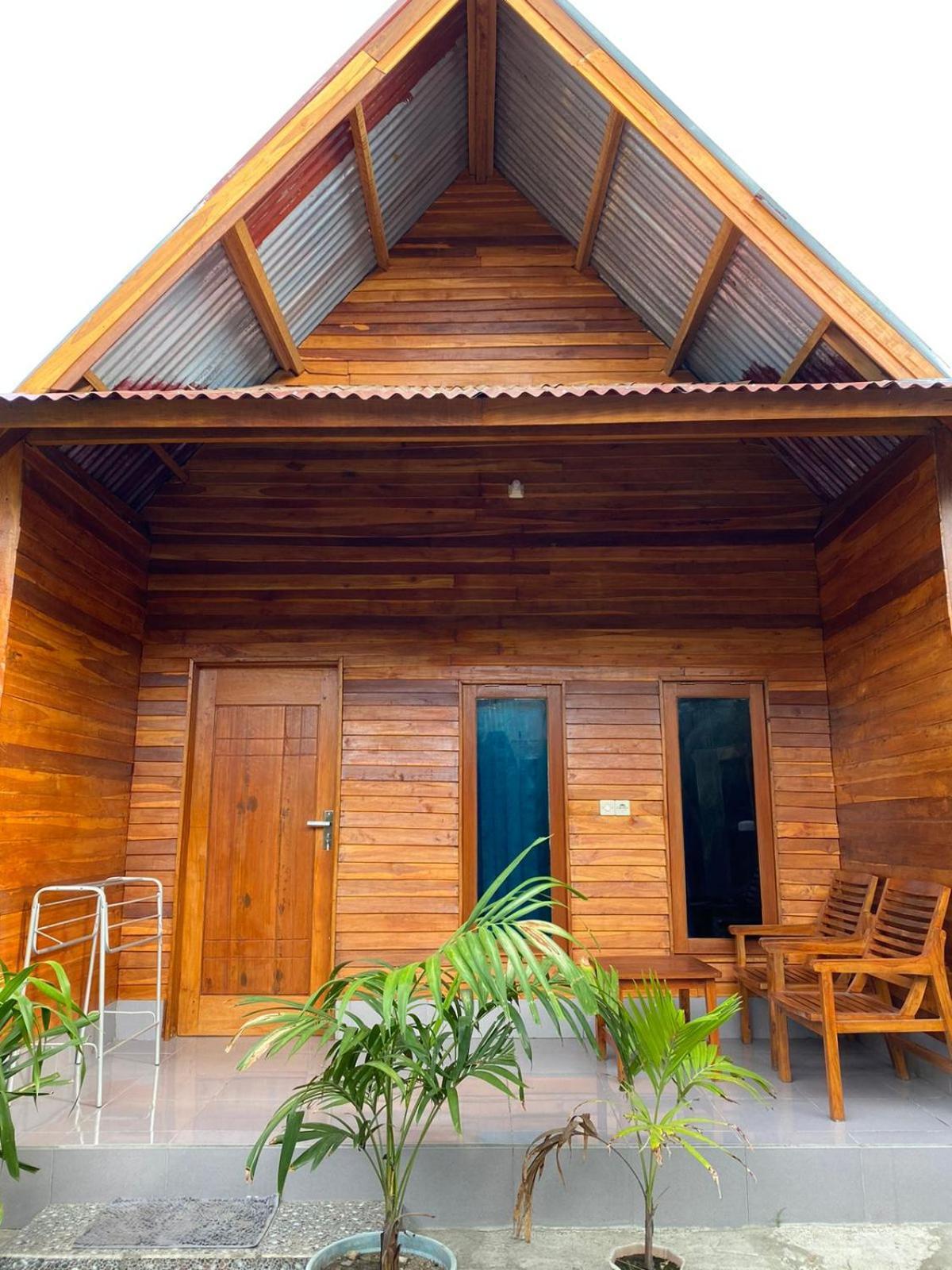 Mirna Homestay Gili Air Exteriör bild
