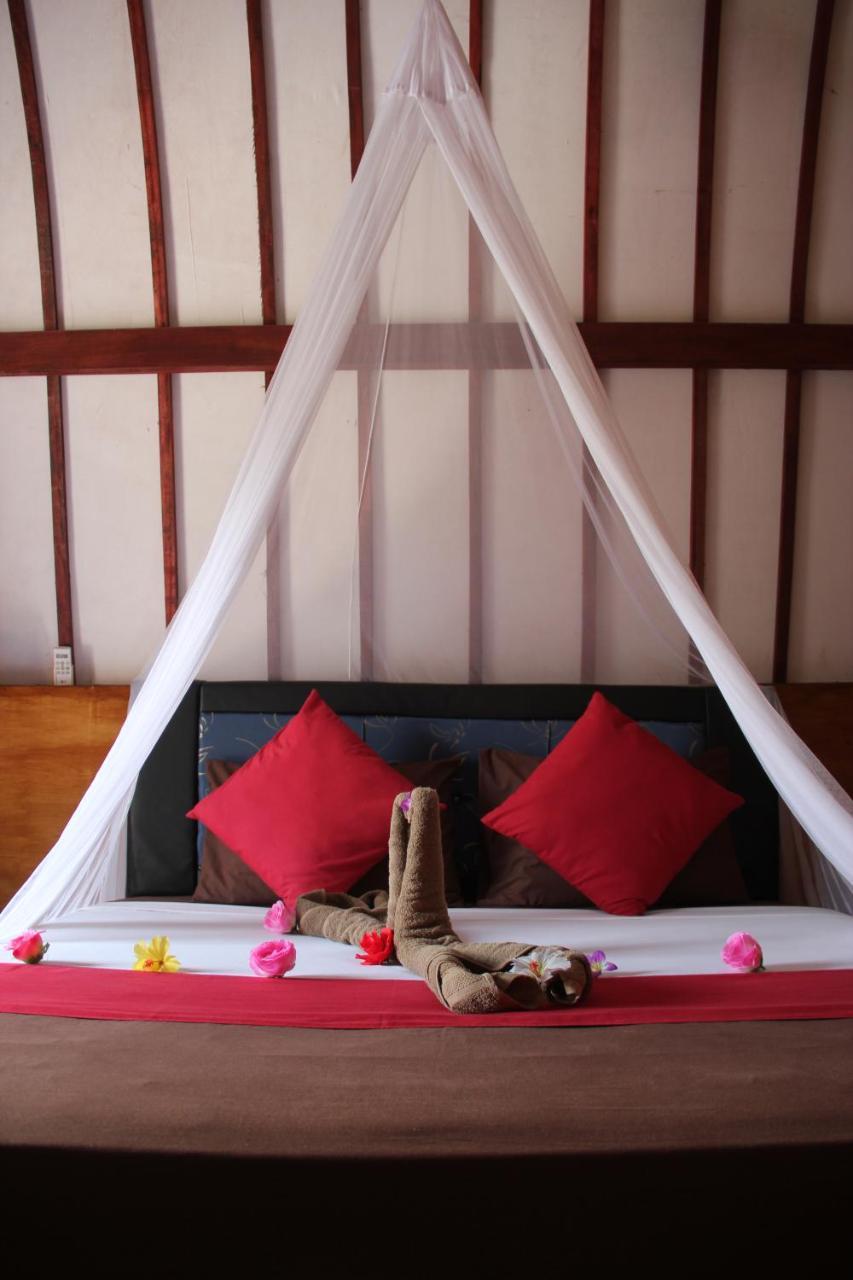 Mirna Homestay Gili Air Exteriör bild