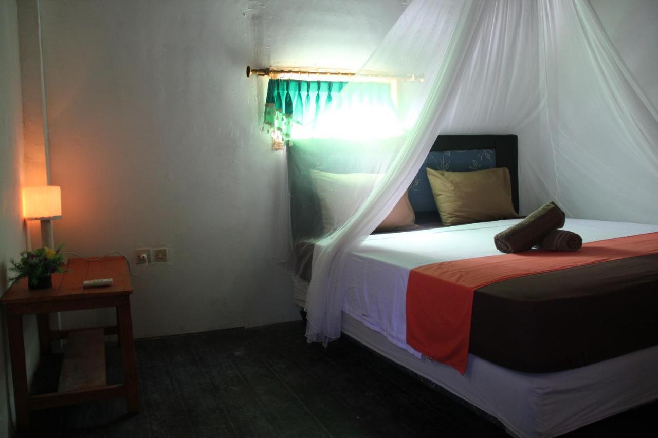 Mirna Homestay Gili Air Exteriör bild
