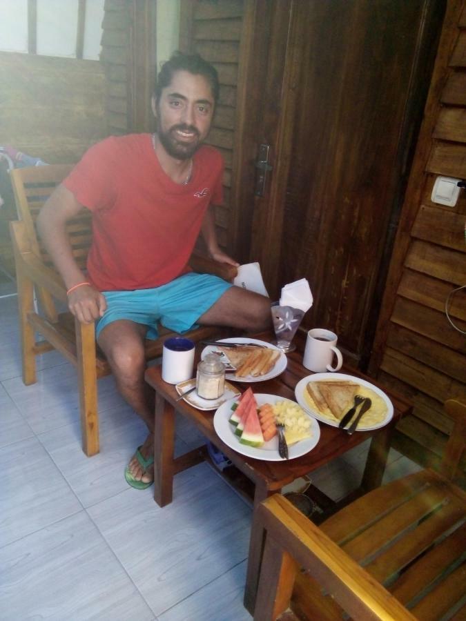 Mirna Homestay Gili Air Exteriör bild